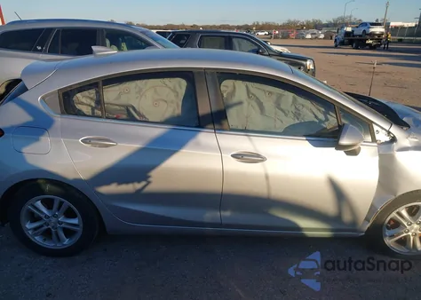 2018 Chevrolet Cruze Lt Auto z USA, uszkodzony, nr VIN 3G1BE6SM6JS621811